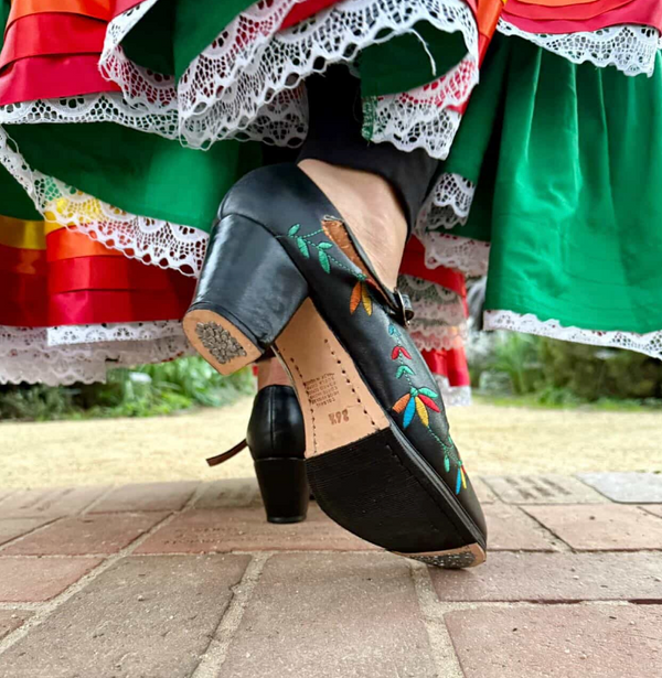 Colonial 226 Women's Embroidered Leather Folklorico Shoes – 6cm Heel