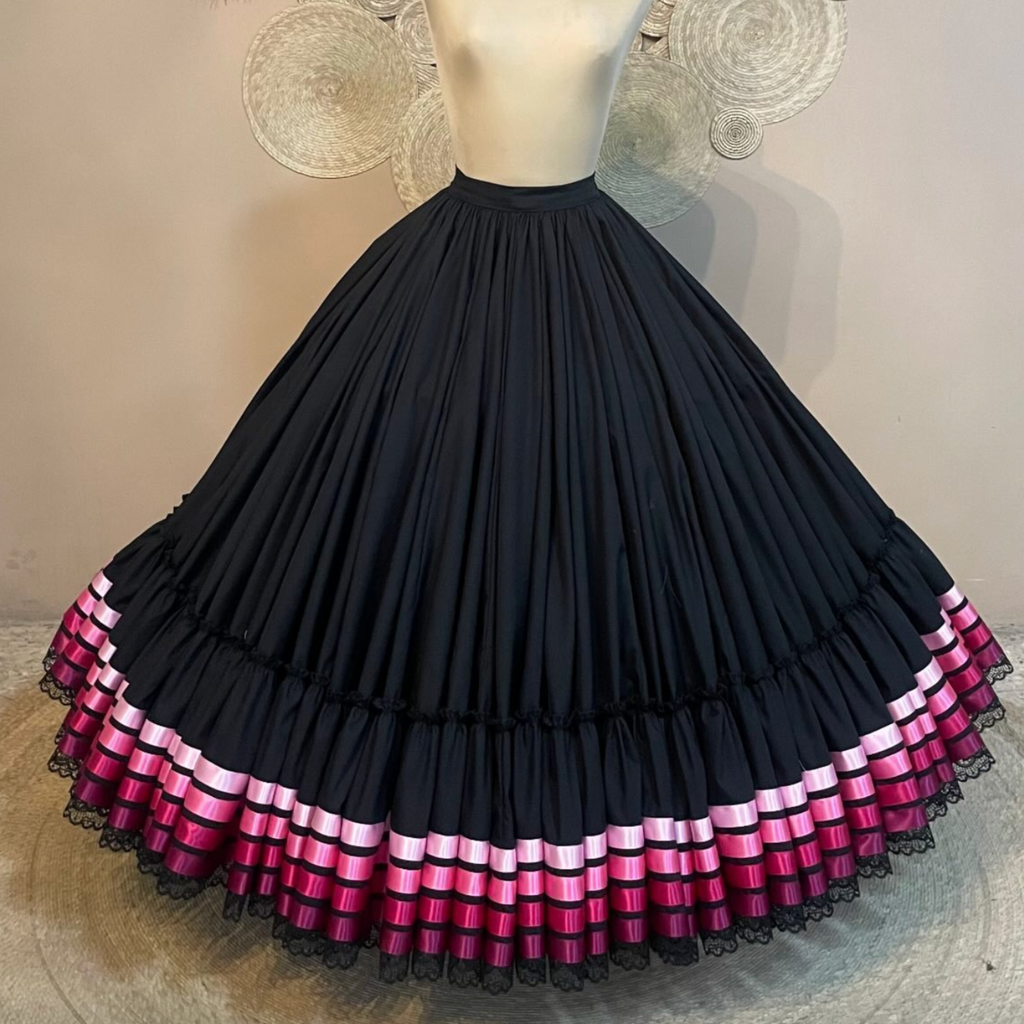 Hoja de Maiz Doble Vuelo Folklórico Practice Skirt – Negro