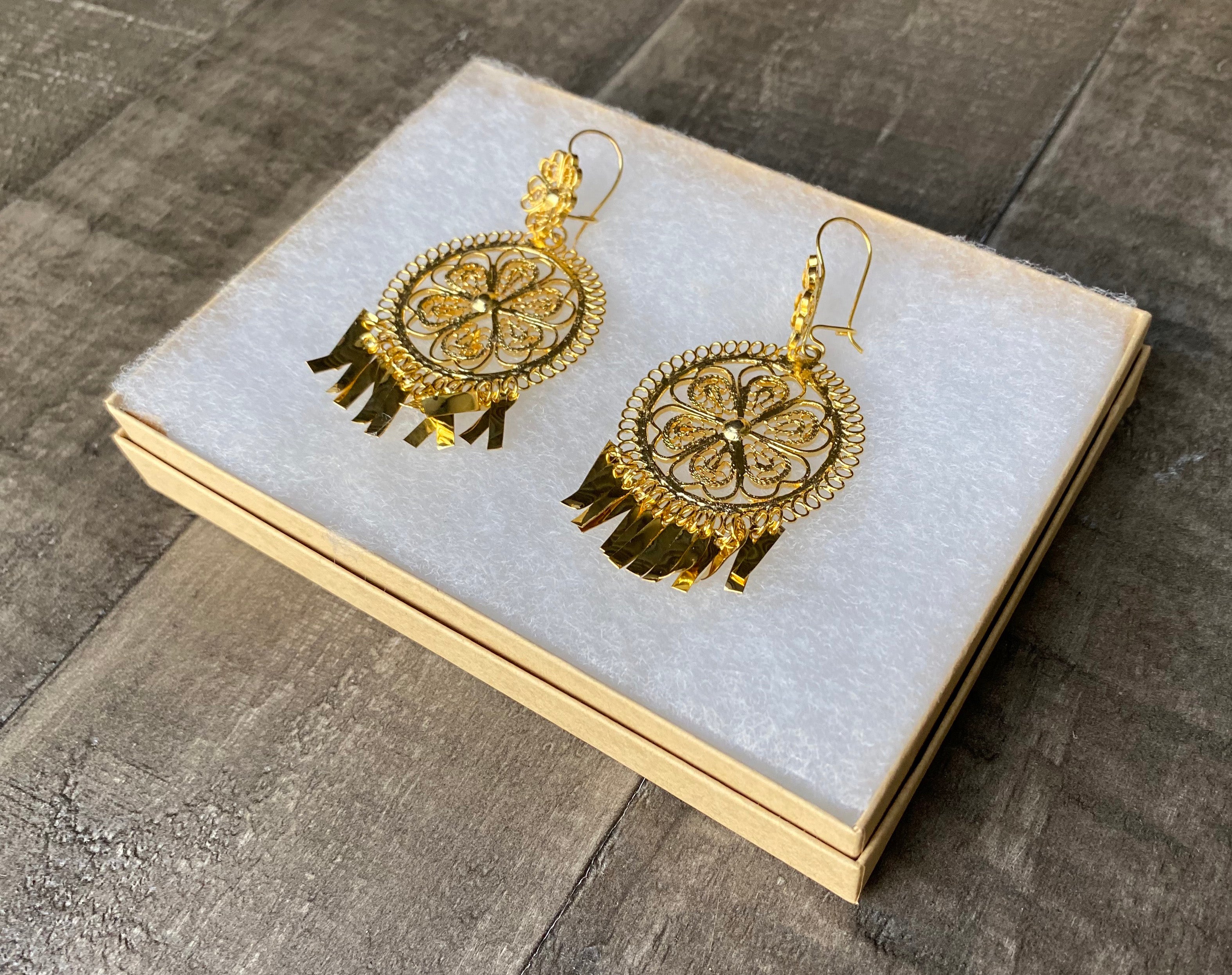 Folklorico Filigree Earrings, Full Flower